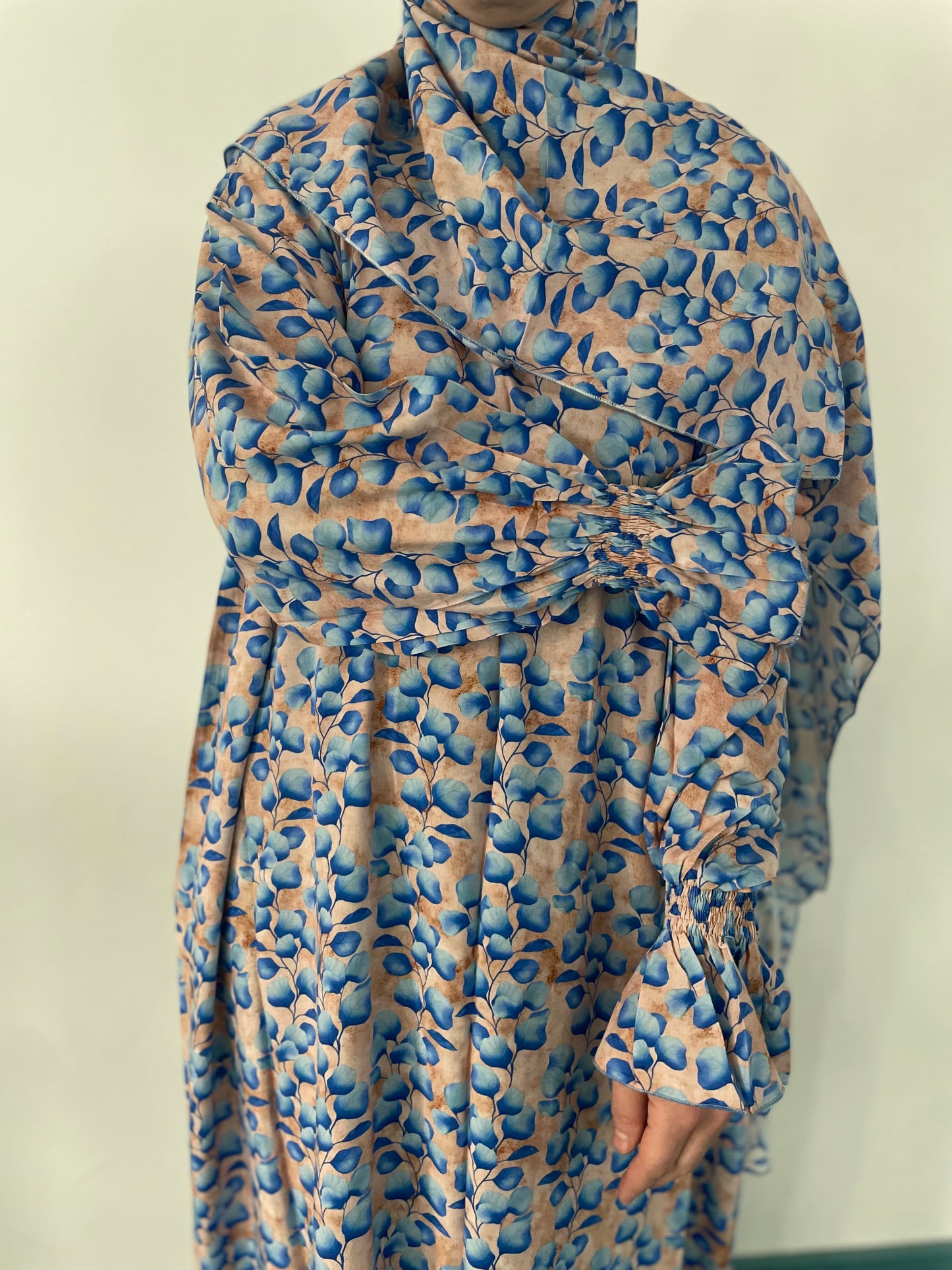 Gebetskleid mit passendem Kopftuch - klassisch