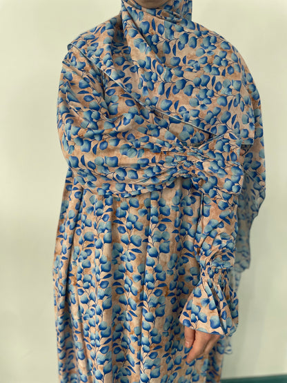 Gebetskleid mit passendem Kopftuch - klassisch