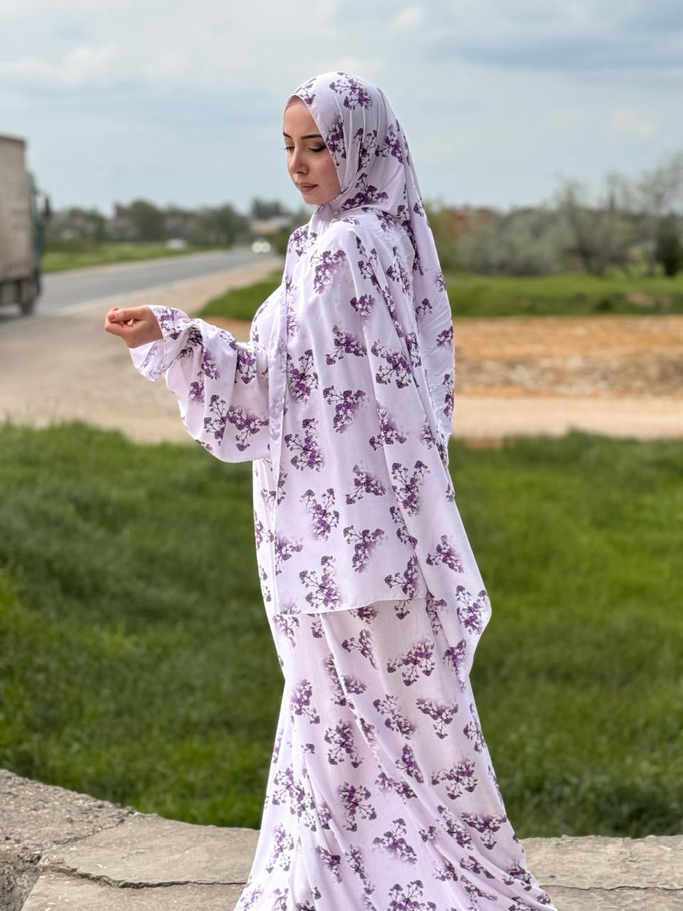 Gebetskleid mit passendem Kopftuch - klassisch