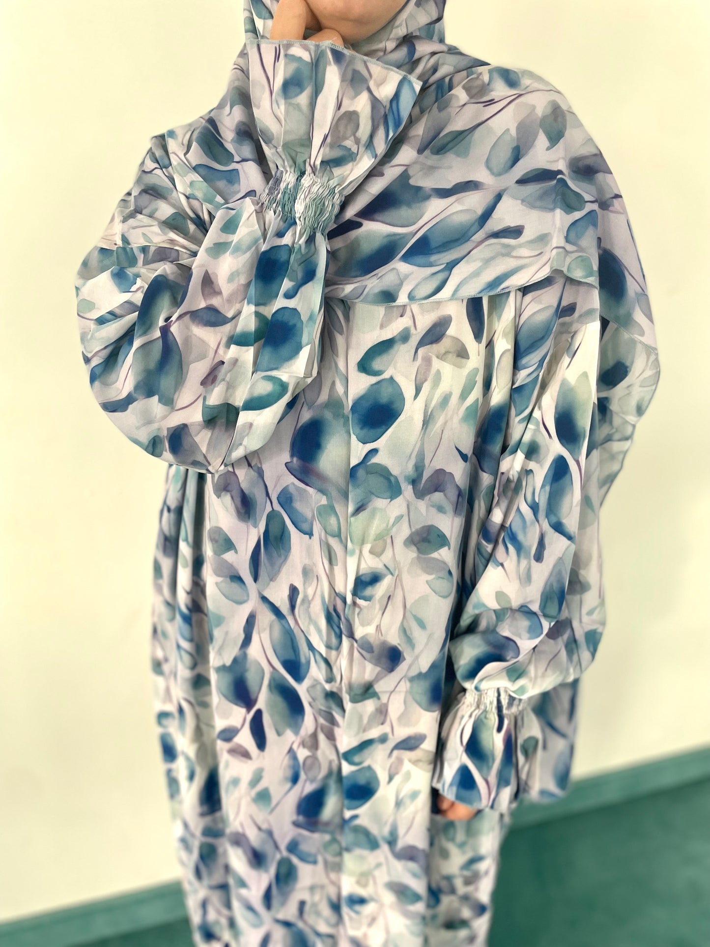 Gebetskleid mit passendem Kopftuch - klassisch