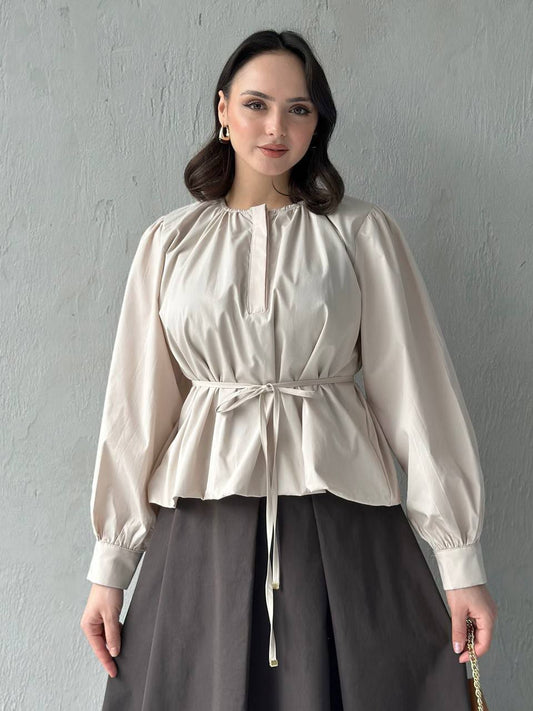 Bluse mit Taillenband