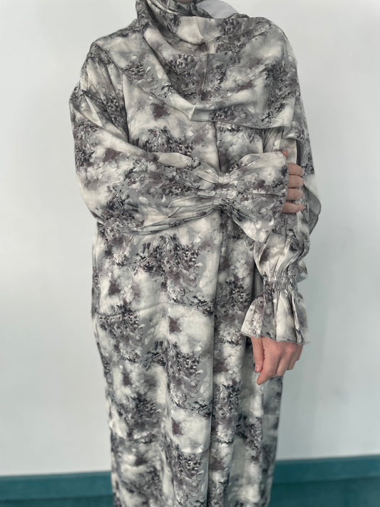 Gebetskleid mit passendem Kopftuch - klassisch