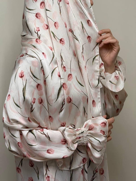 Abaya mit passendem Kopftuch - klassisch