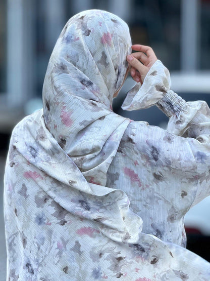 Abaya mit passendem Kopftuch - klassisch