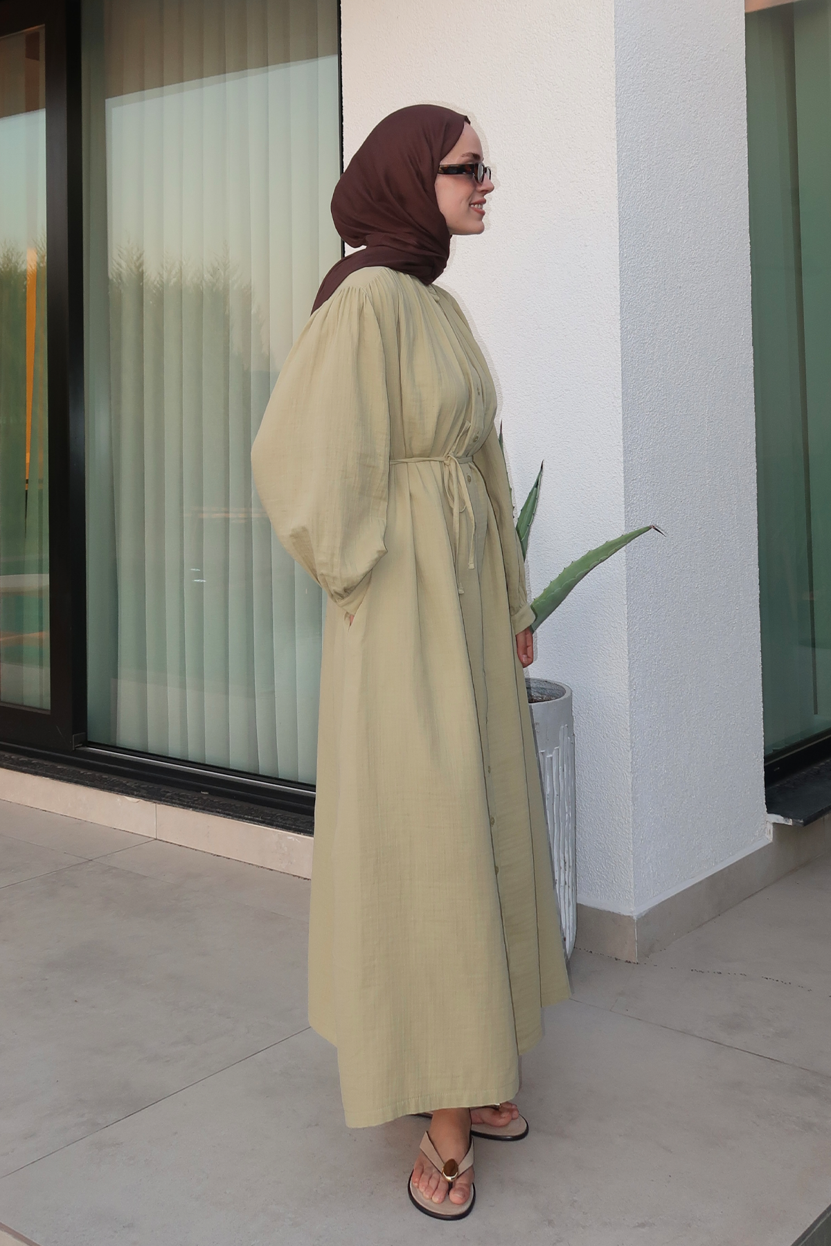 Musselin-Kleid mit seitlichen Taschen